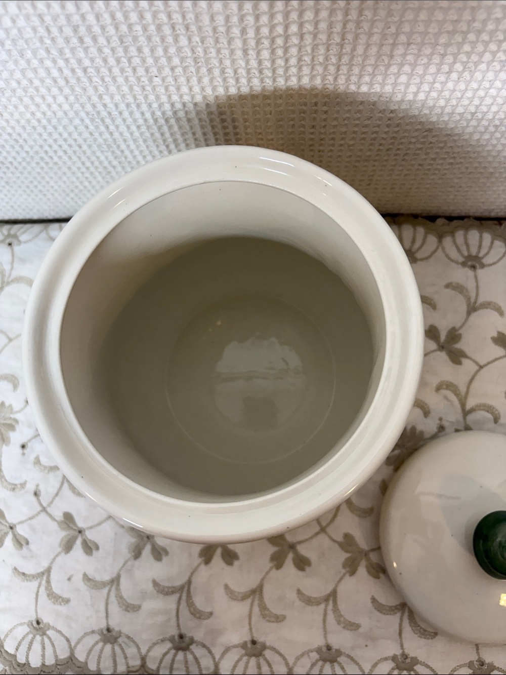 Tuscany ceramic canister with lid - Picture 5 of 9